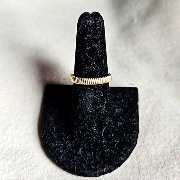 Beautiful Handmade Ring - Picture 2 of 5